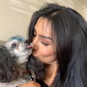 Meet your Posher, Sheyla